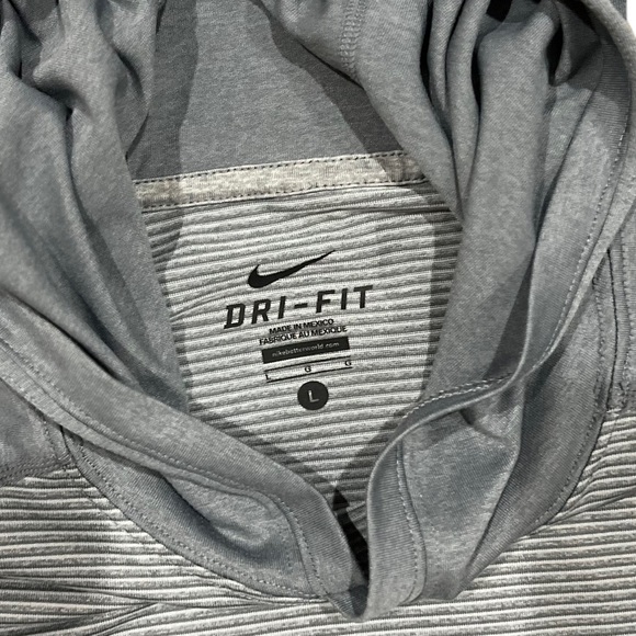 Men’s large Nike dri fit hoodie lightweight gray like new - Picture 4 of 4